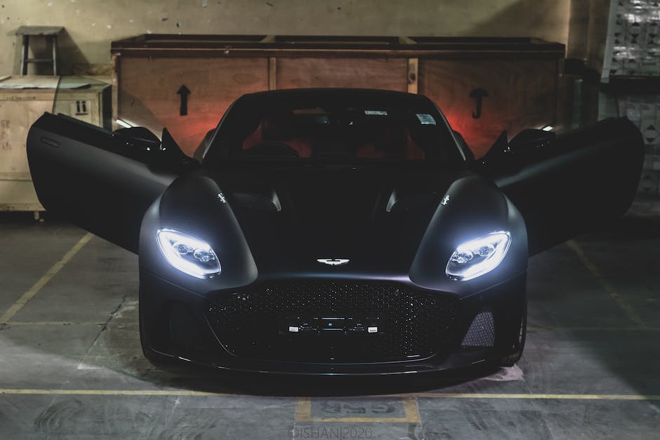 Aston Martin fährt mit V8- oder V12-Motoren